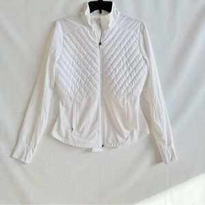 Tek Gear Women's Quilted White light weight Jacket. Size Small. INV25/264